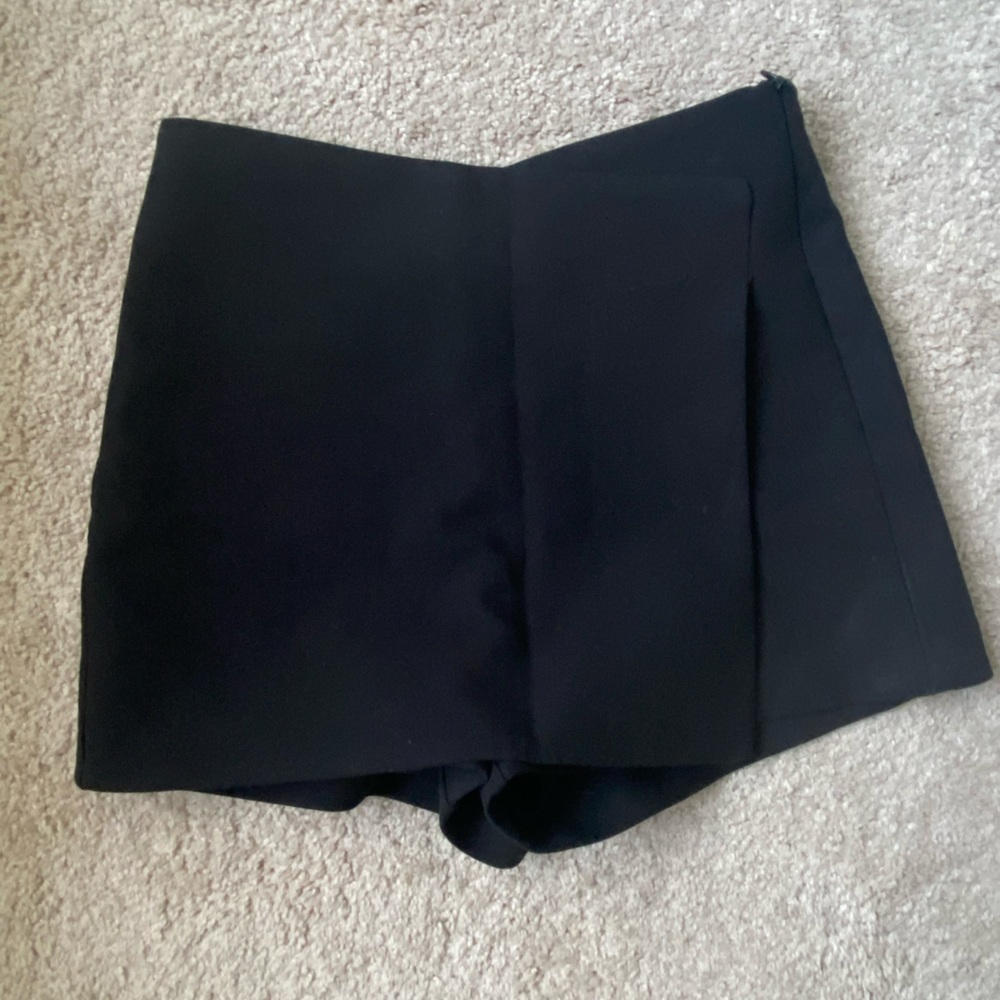 ZARA Black Skort